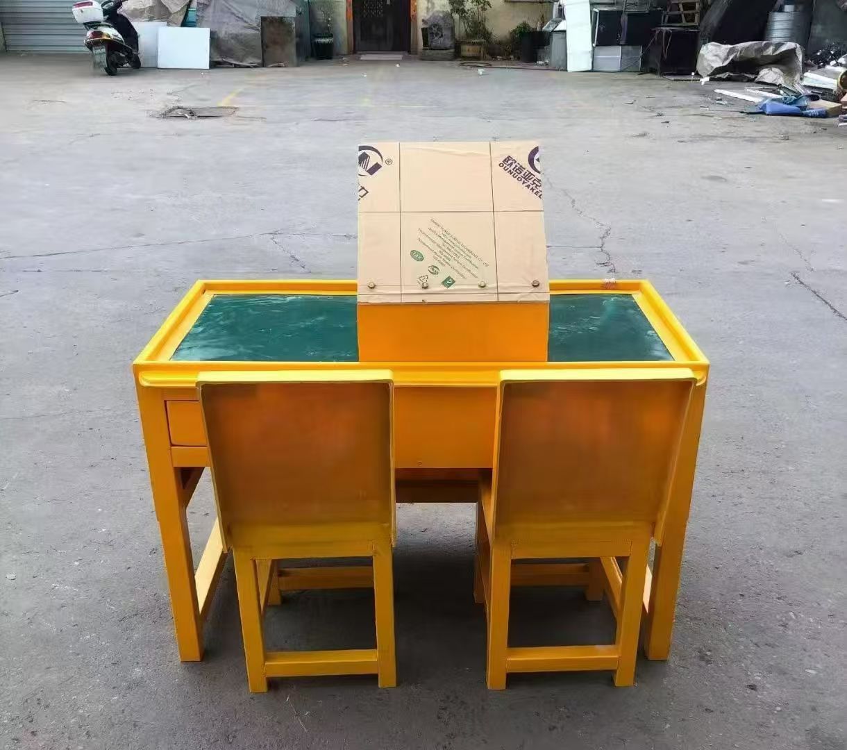怀远防静电导通桌井下煤矿火工品发放桌：危险品流转的安全守护者